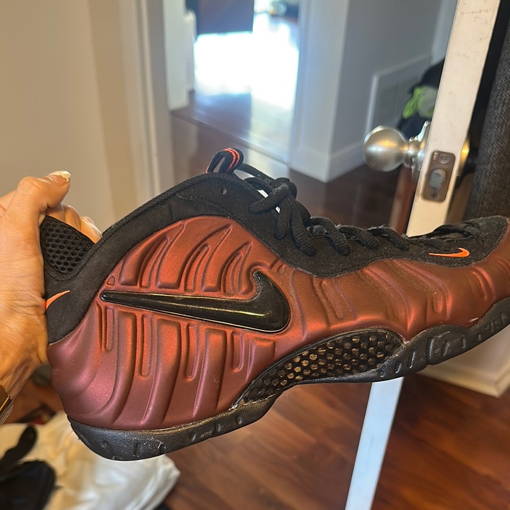 Men’s nike foamposite size 14 - Picture 2 of 5